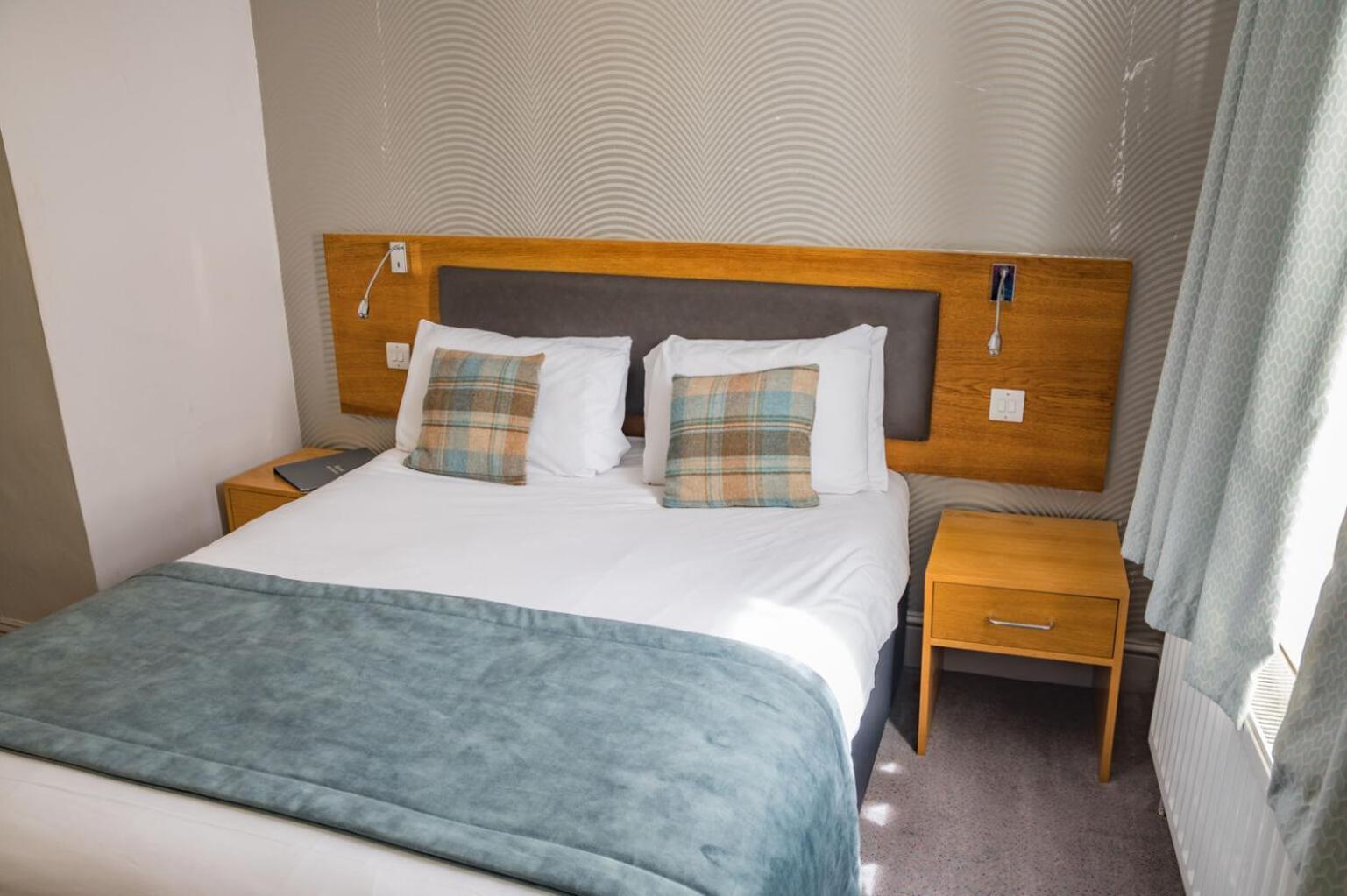 Hotel The Goddard Arms Swindon Zewnętrze zdjęcie