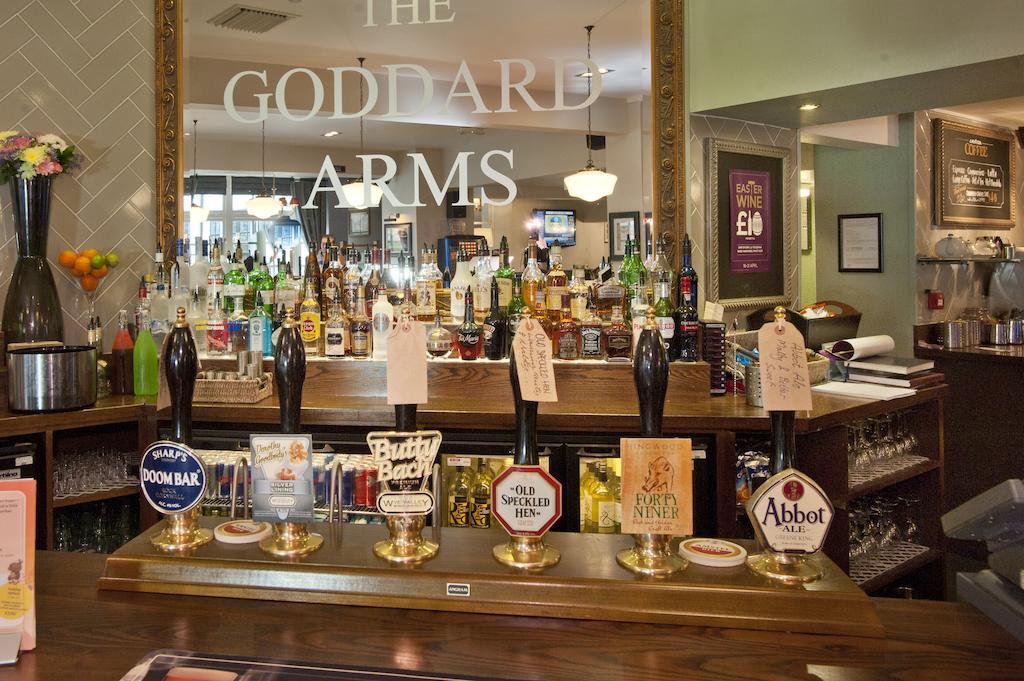 Hotel The Goddard Arms Swindon Zewnętrze zdjęcie